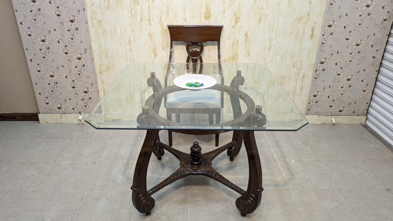Premium Solid Sheesham Wood 4 Seater Dining Table