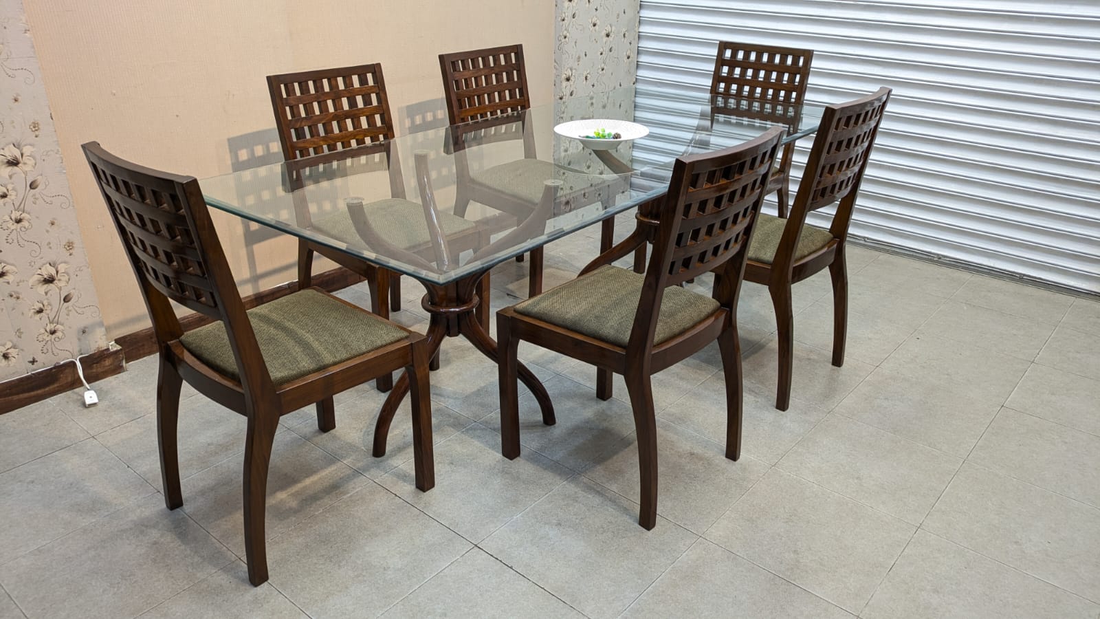 Solid Sheesham Wood 6 Seater Dining Table