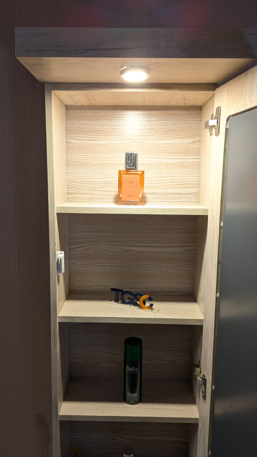 Brand New Smart Dresser