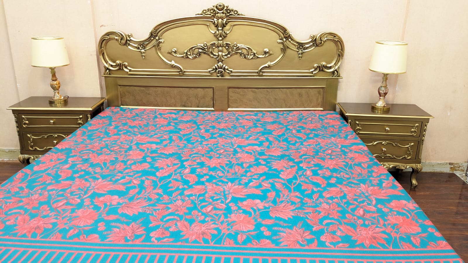 Chinioti Solid Sheesham Wood King Size Bed Set