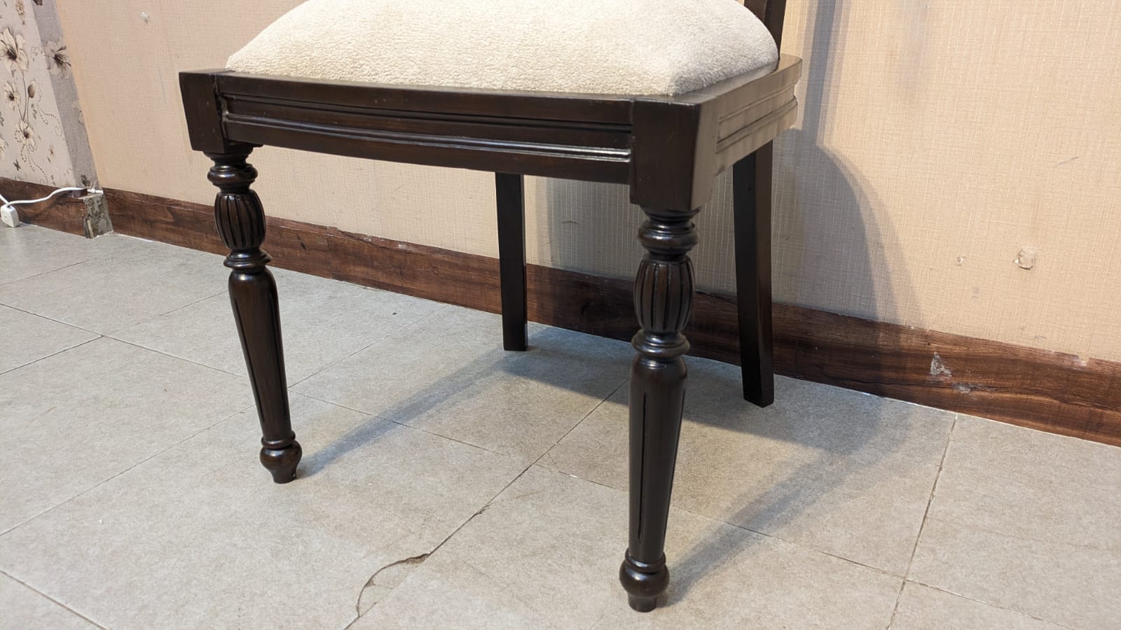 6 Seater Dining Table