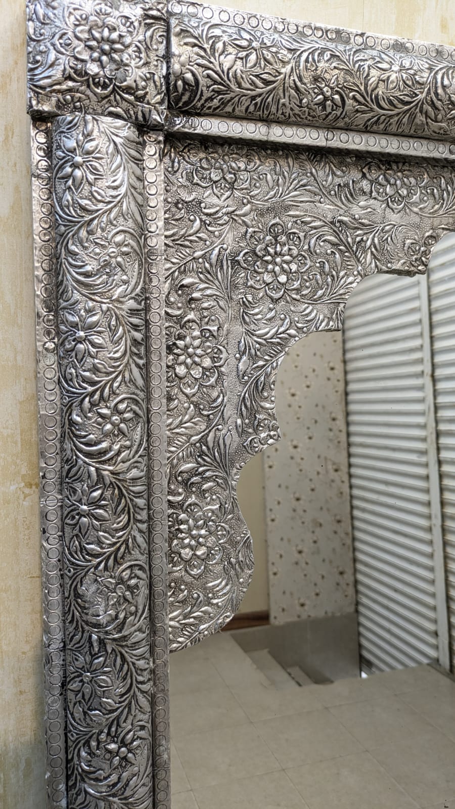 Traditional Silver Embossed Console with Wall Mounted Mirror and 2 Accent Chairs
