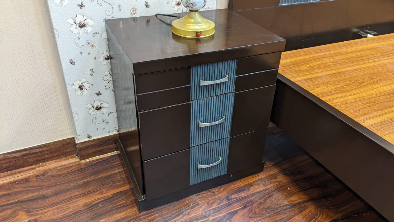 King Size Bed with 2 Side Tables