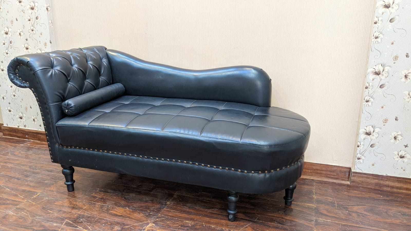 2 Seater Divan