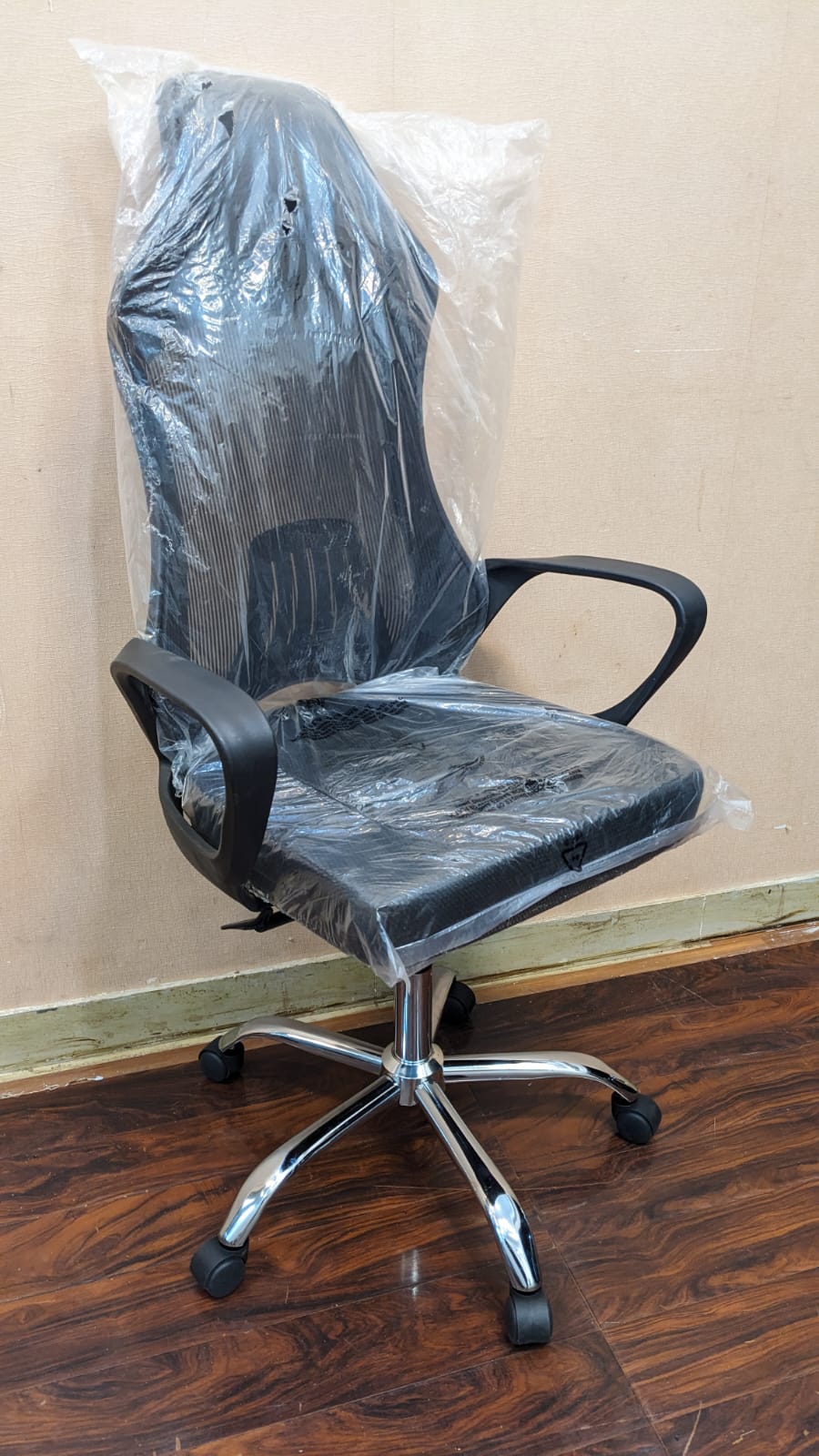 Divine Crafts New Imported Gaming / Office Chair