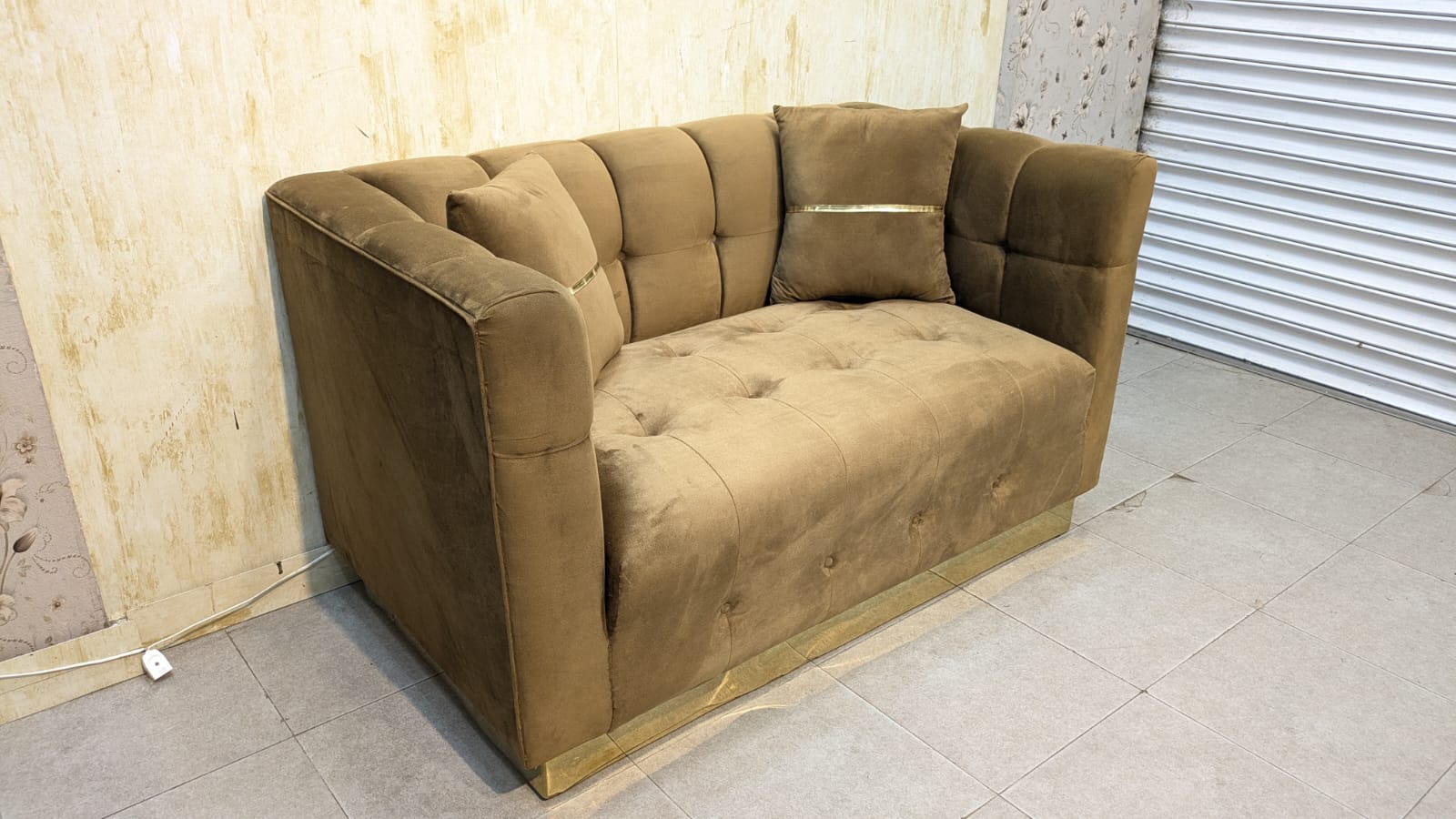 4 seater sofa