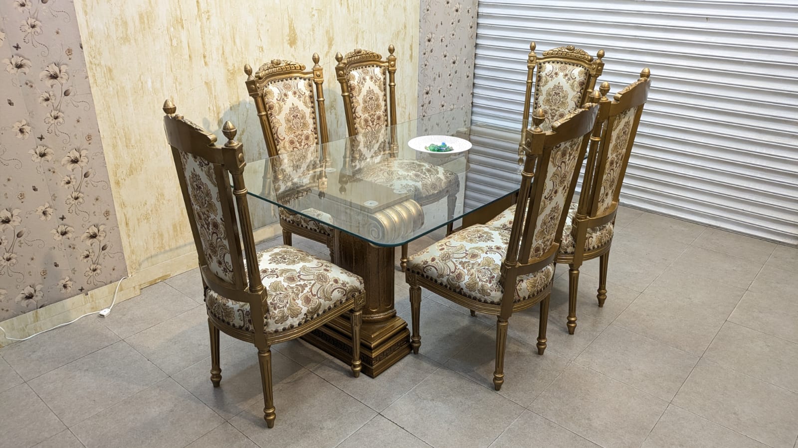 6 Seater Dinning Table