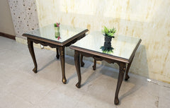 Corner table