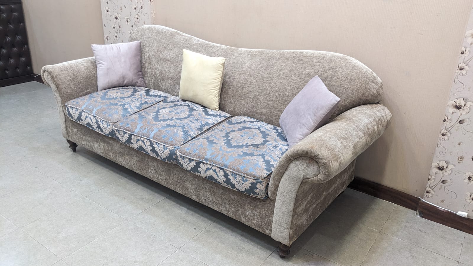 Comfortable 5 Seater Sofa Set