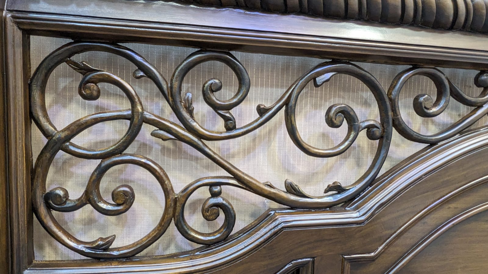 Solid Sheesham Wood King Size Bed With 2 Side Tables and Dressing Table