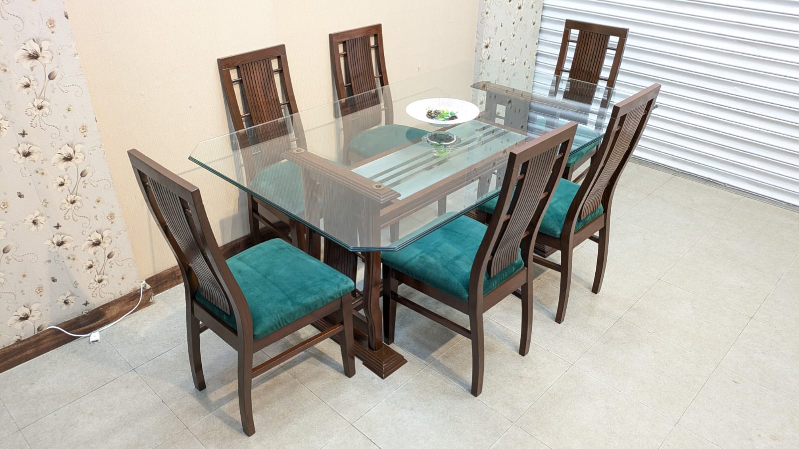 6 Seater Dining Table