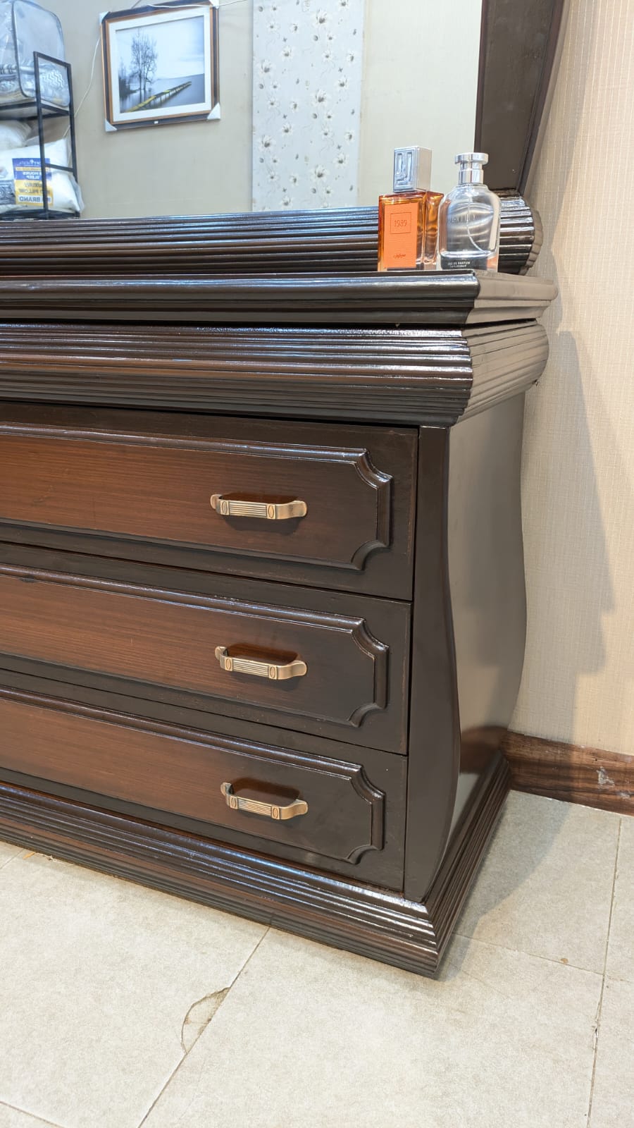King Size Bed With 2 Side Tables and Dressing Table