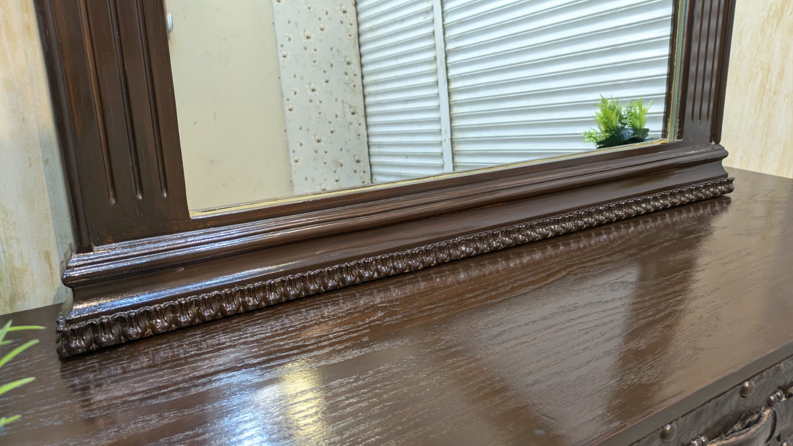 Console with Wall-Mounted Mirror