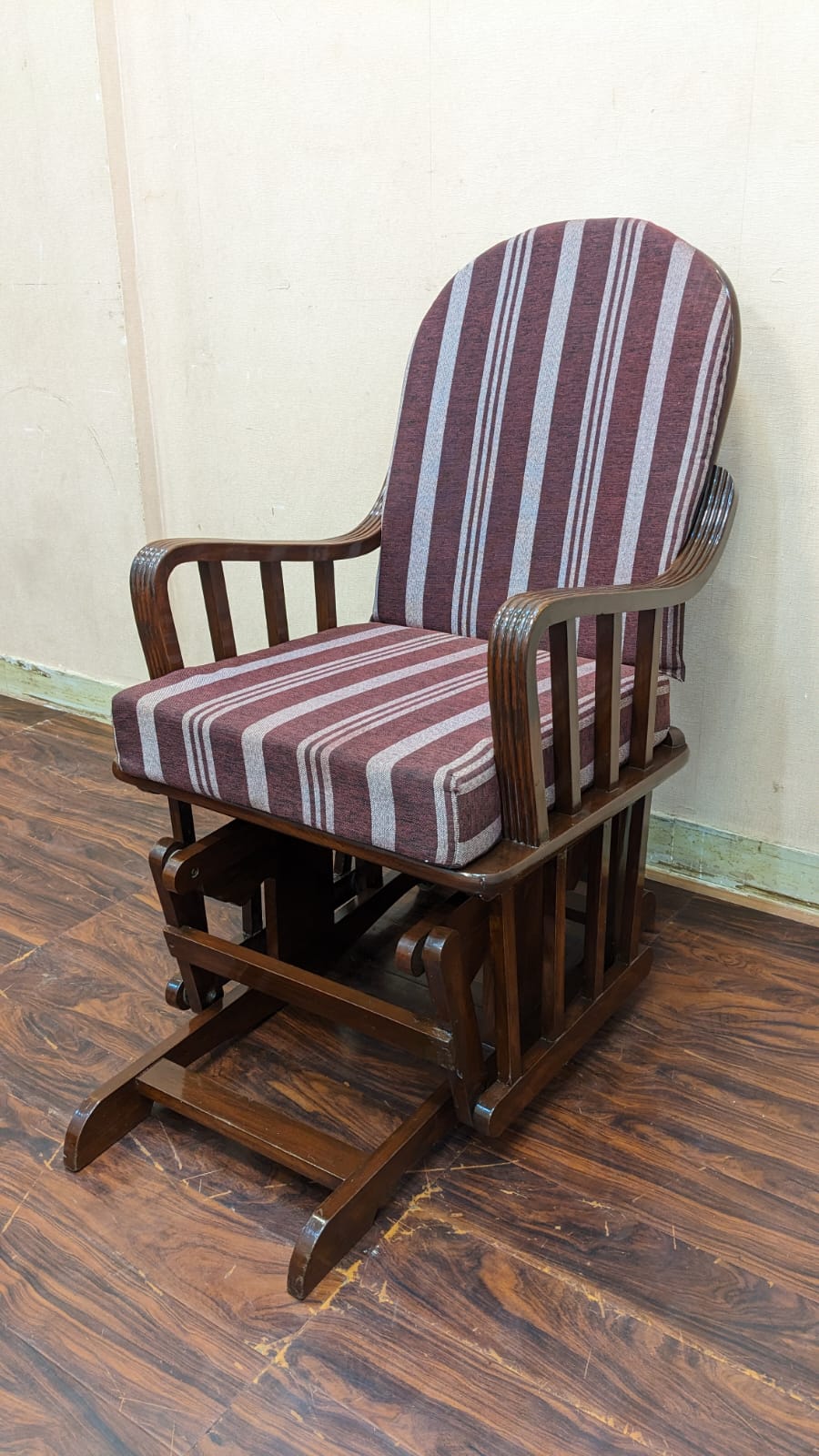 Solid Sheesham Wood Rocking Chair