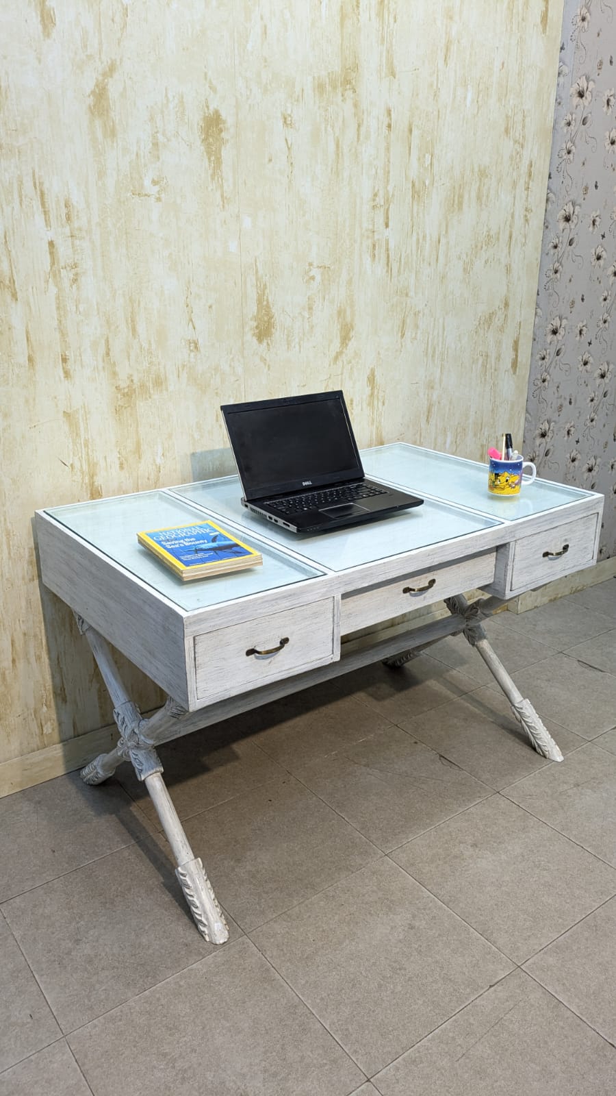 Funkaar Interior Writing Desk with Chair