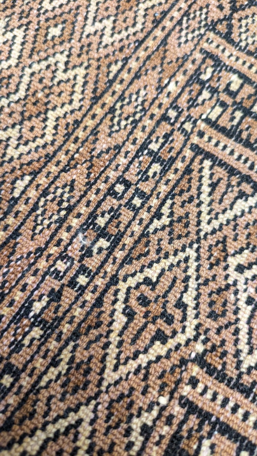 Vintage PAK Jaldar Hand Knotted Carpet