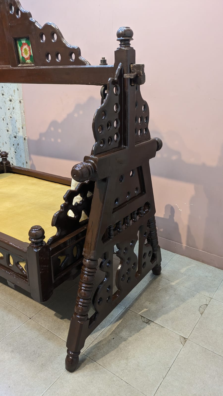 ANTIQUE SHEESHAM WOOD JHULA – A TIMELESS MASTERPIECE