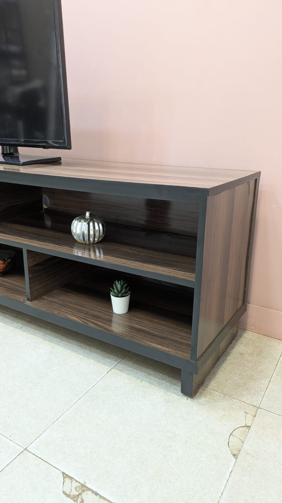 Modern Design Led Unit
