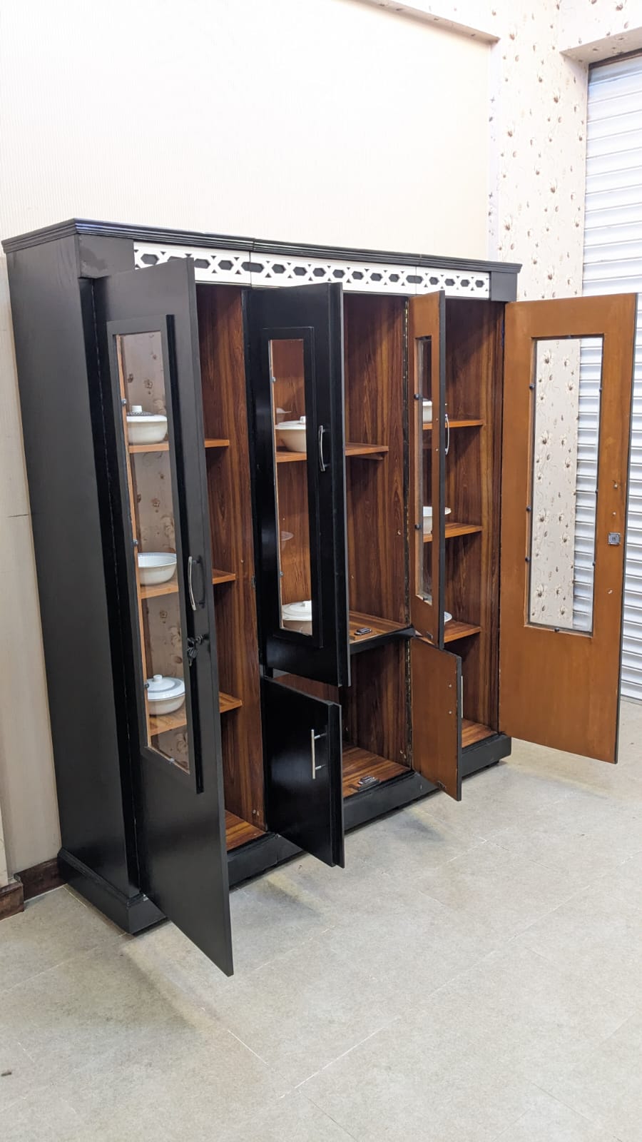 4 Door Crockery Divider