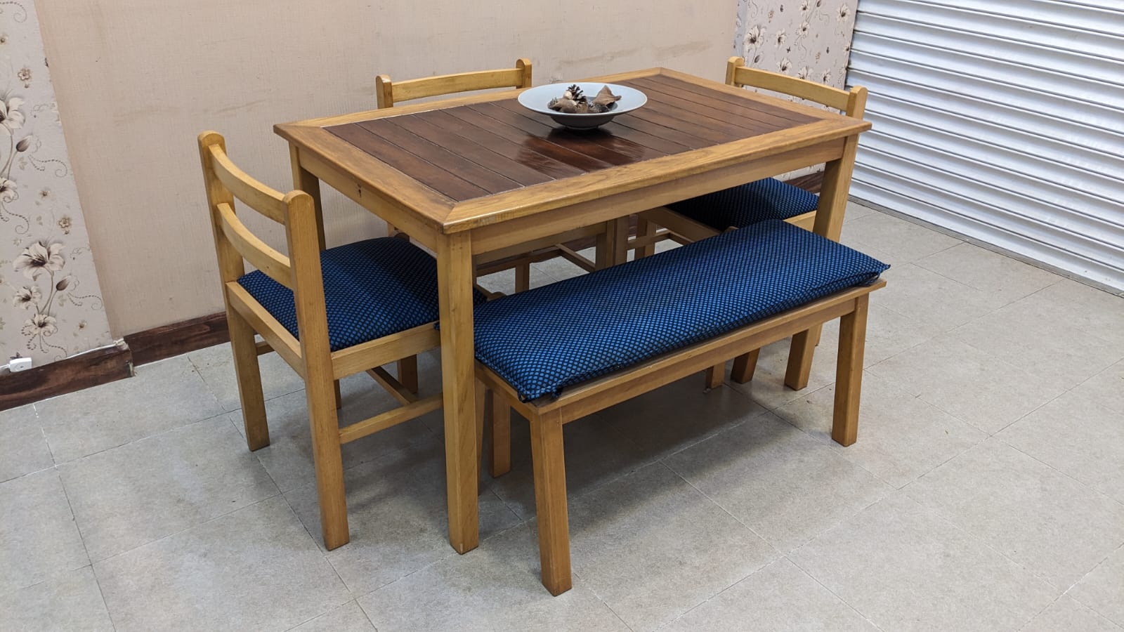 5 Seater Dining Table
