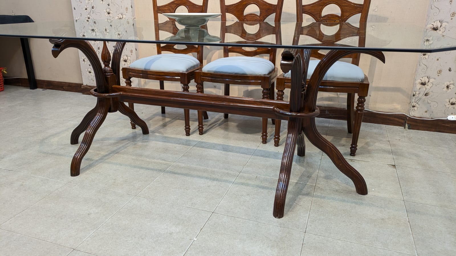 Solid Sheesham Wood 8 Seater Dining Table