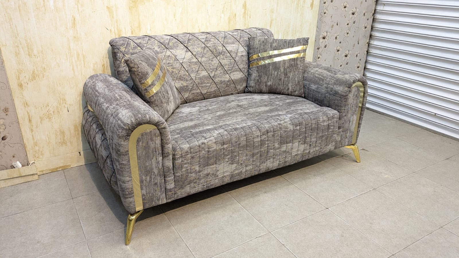 Turkish Design 7 Seater Sofa Set with Center Table
