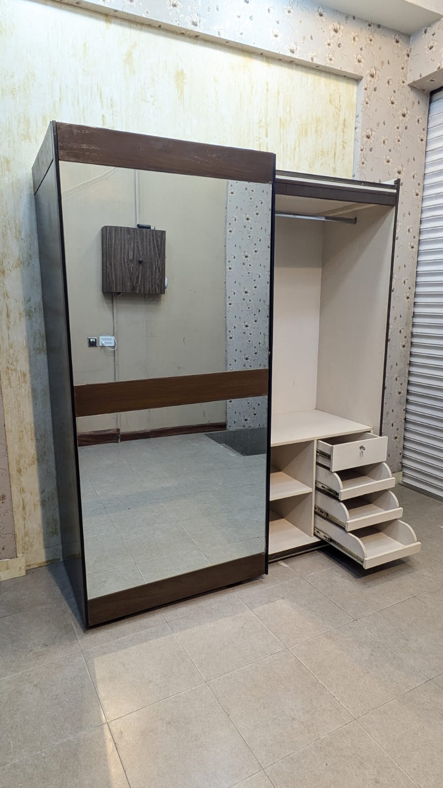 Sliding Door Wardrobe