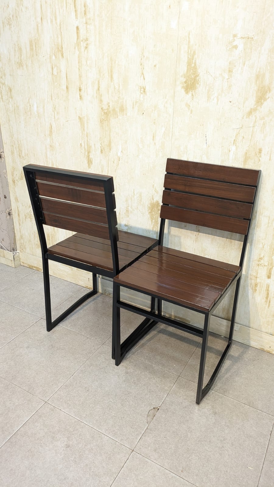 4 Seater Dining Table