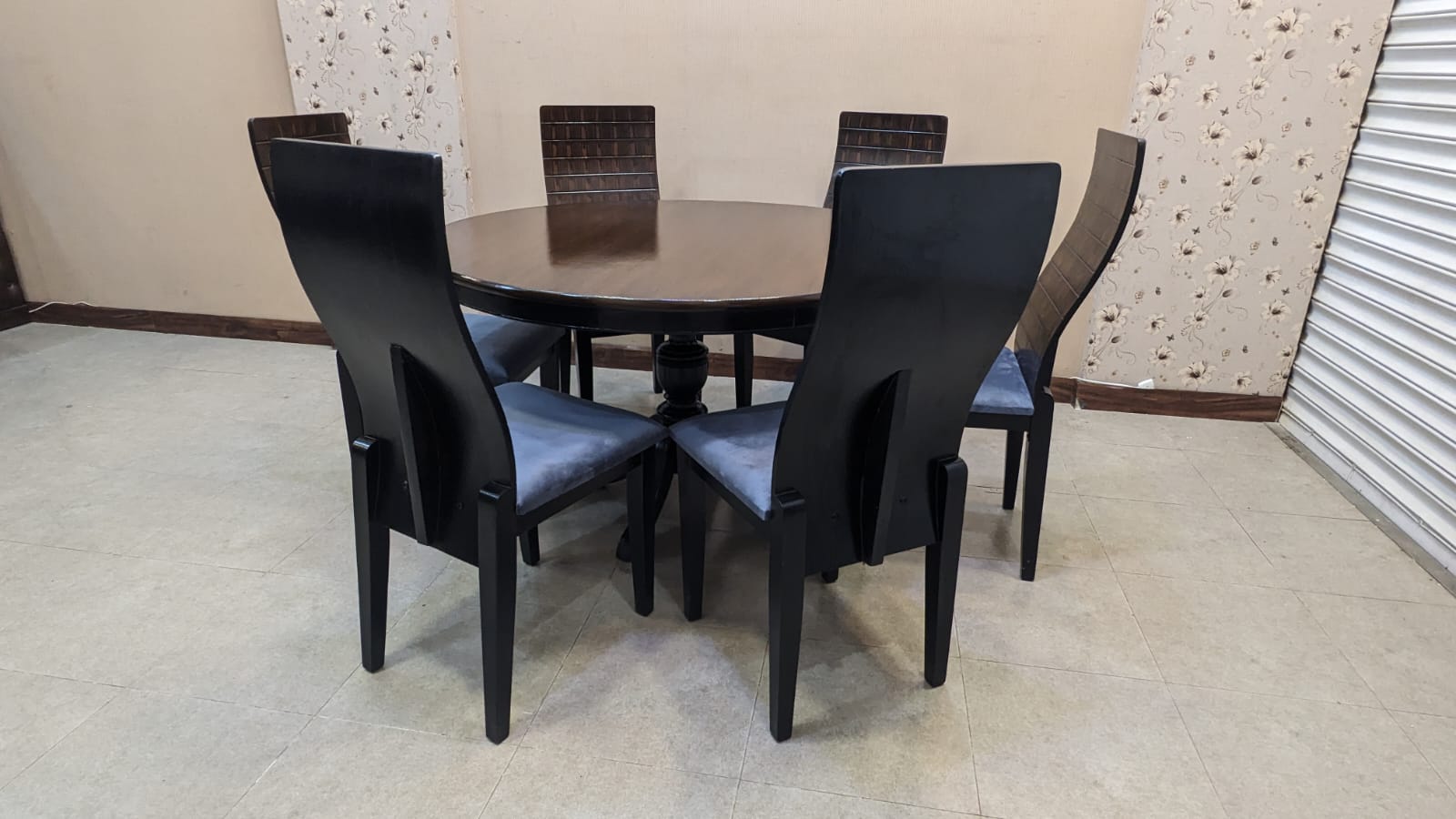 6 Seater Dining Table
