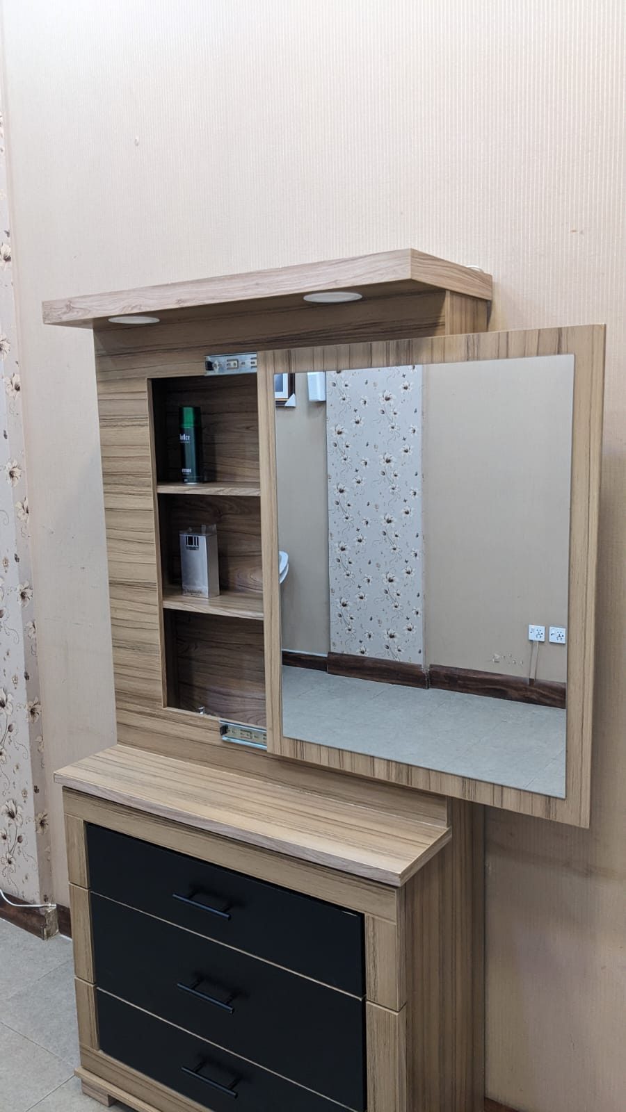 Divinecrafts New Bed Set