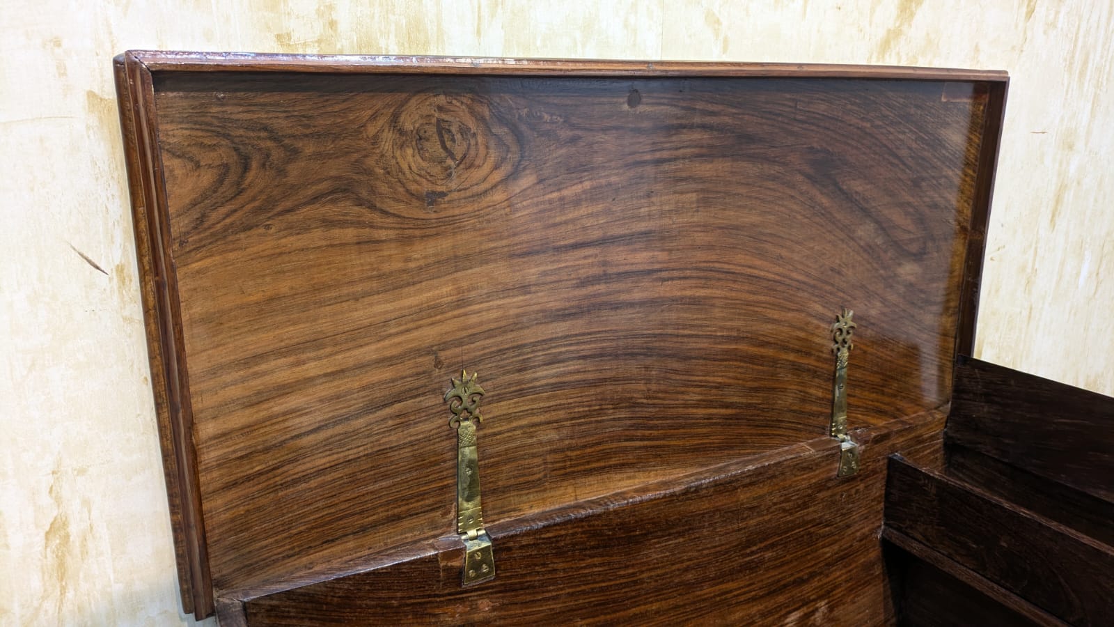 Antique Mid Century Solid Sheesham Wood Trunk