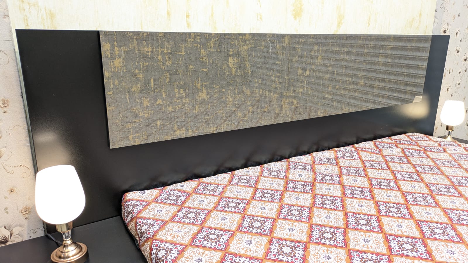 Habbit Novak King Size Bedroom Set