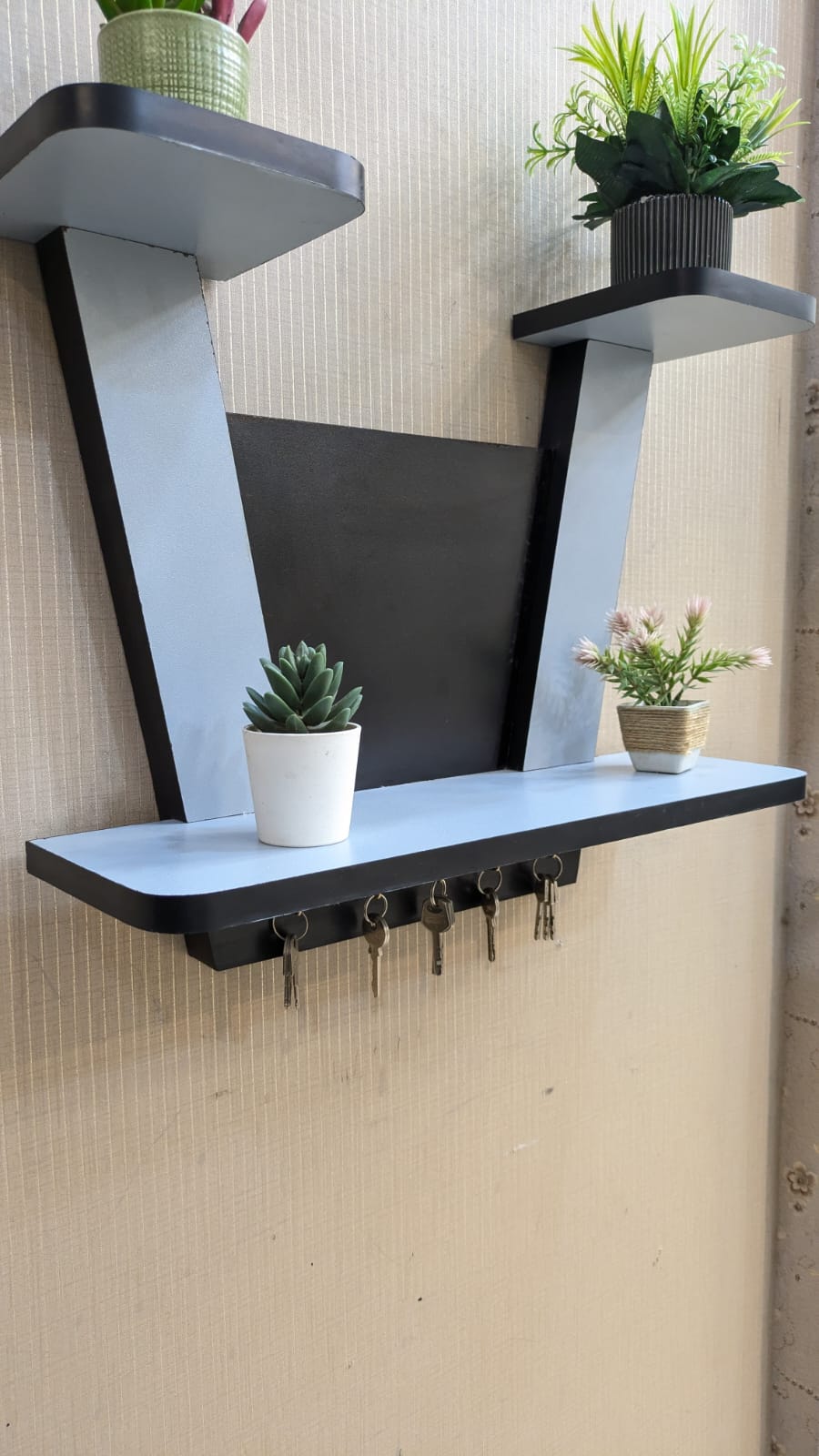 Brand new Stylish Display Shelf