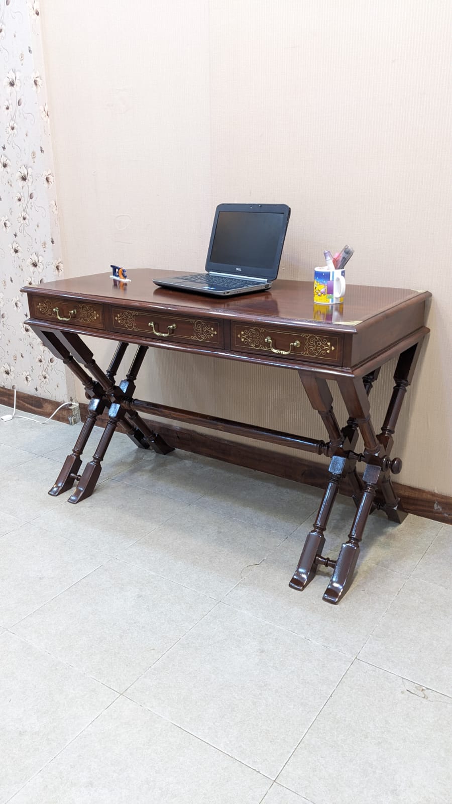 Antique 100% Solid Sheesham Wood Writing Desk