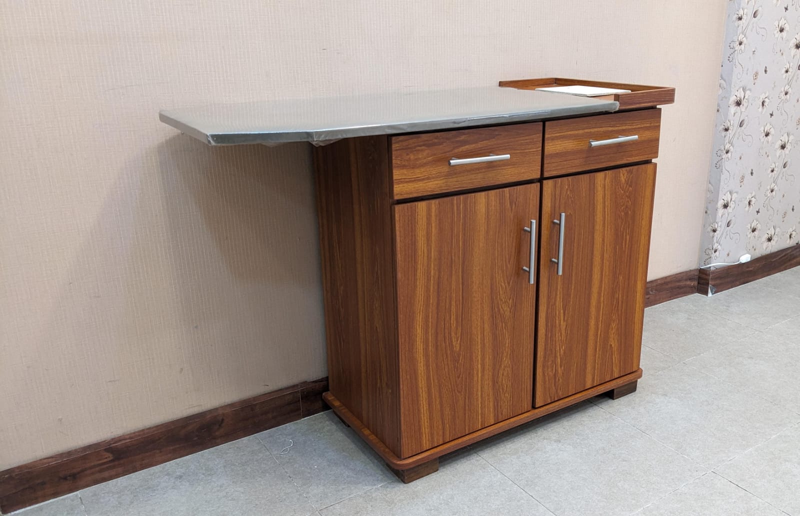 Divinecrafts Brand New Ironing Station