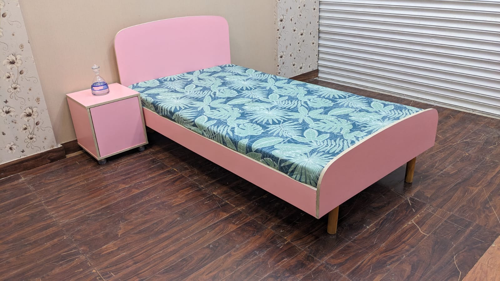 ✨Habitt✨ Rose Single Bed Set