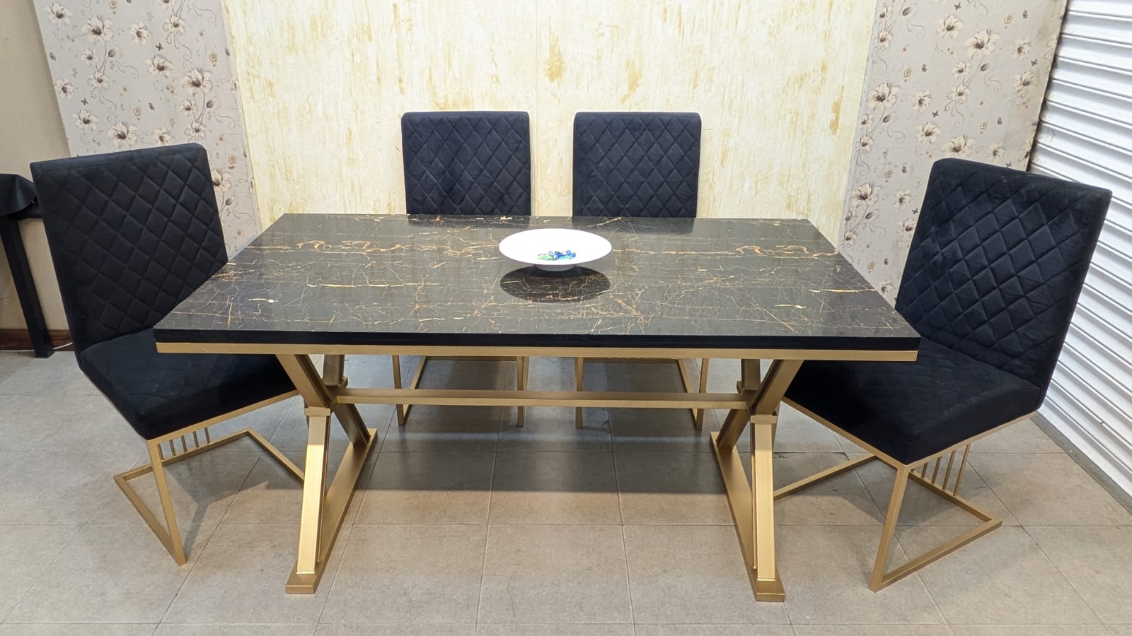 6 Seater Dinning Table