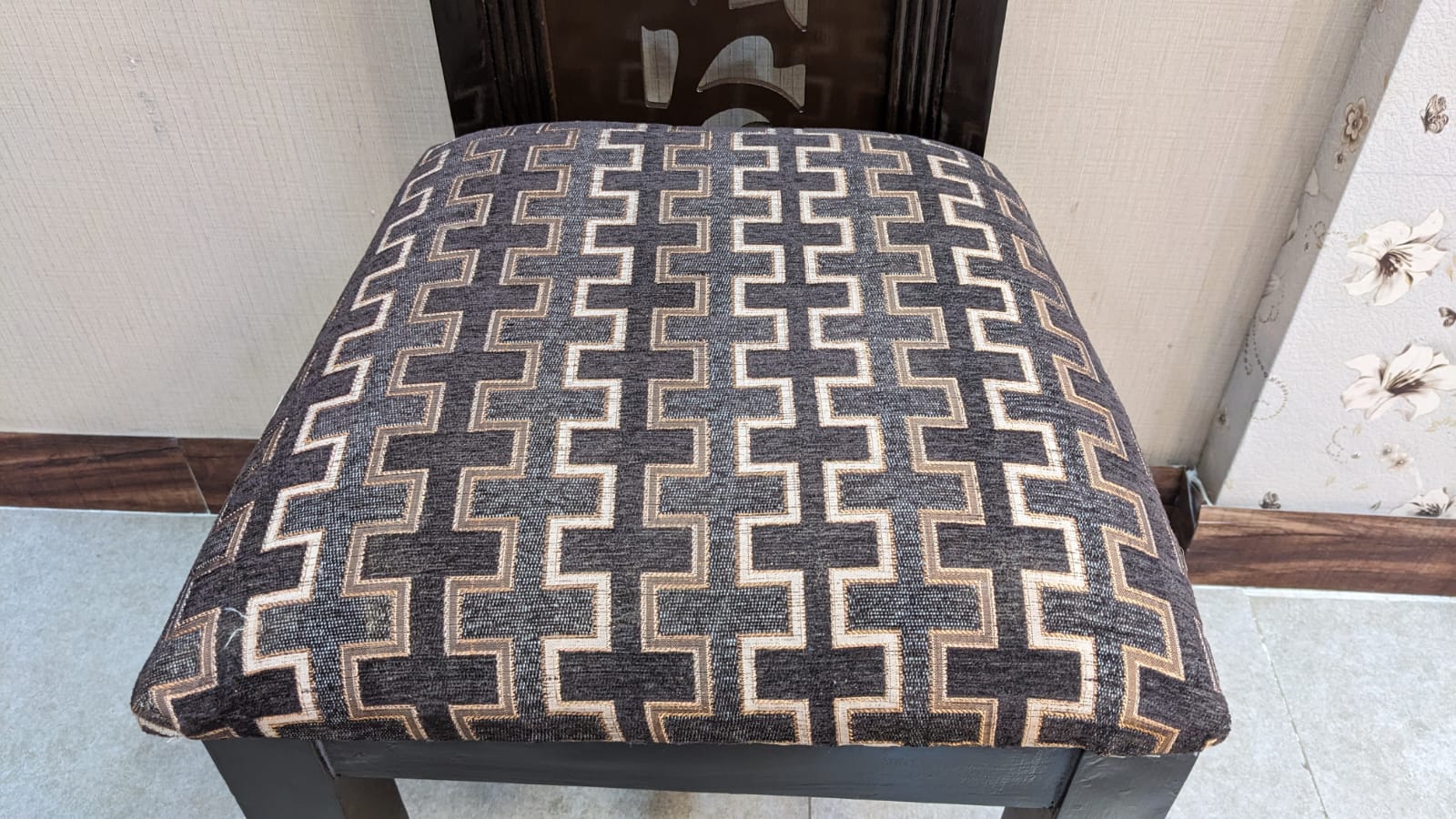 Sheesham Wood 4 Seater Dining Table