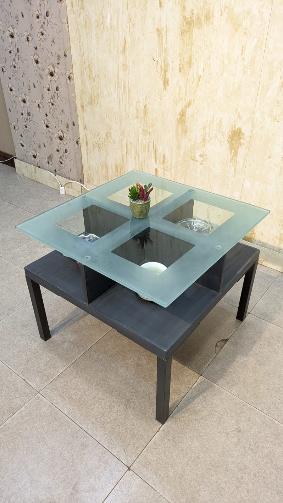 Center Table with 2 Side Tables