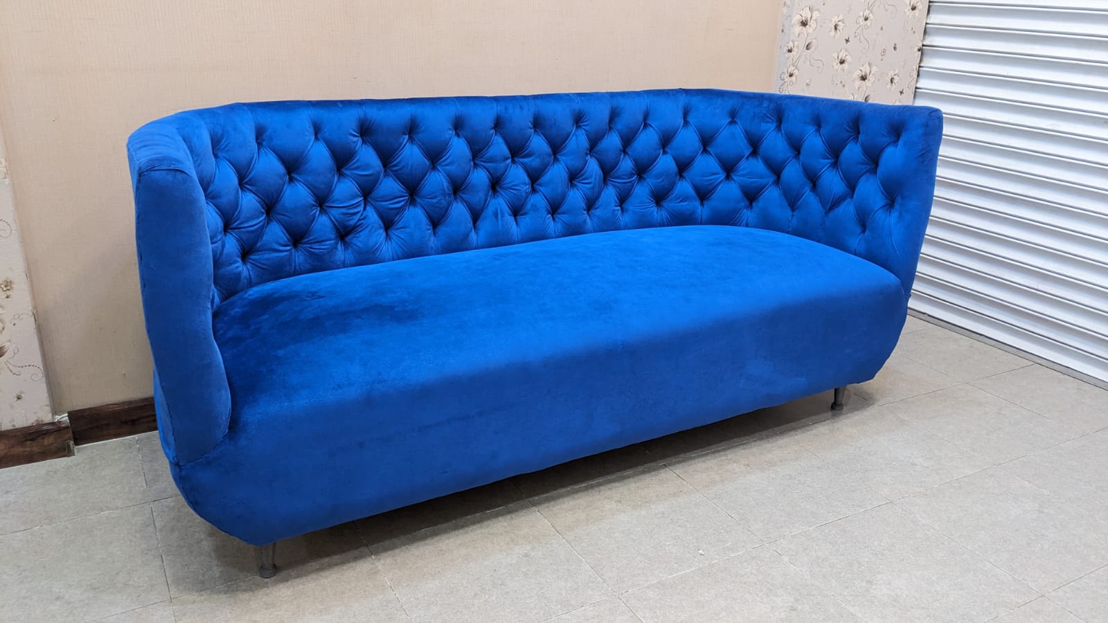 3 Seater Sofa with Center Table