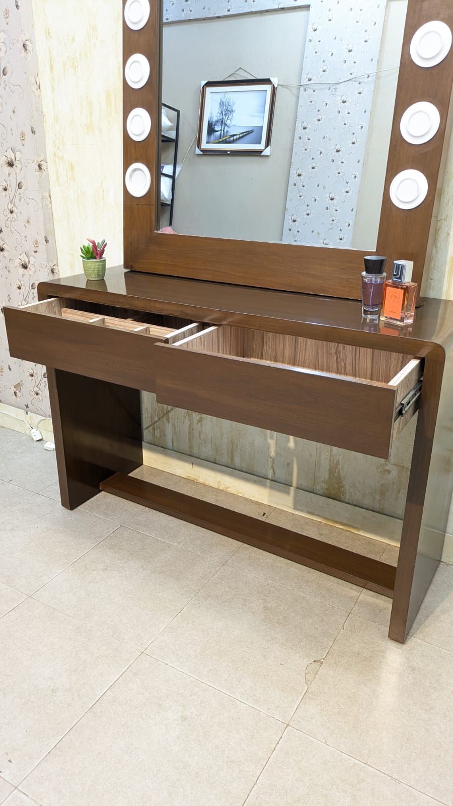 Console With Wall Mounted Mirror