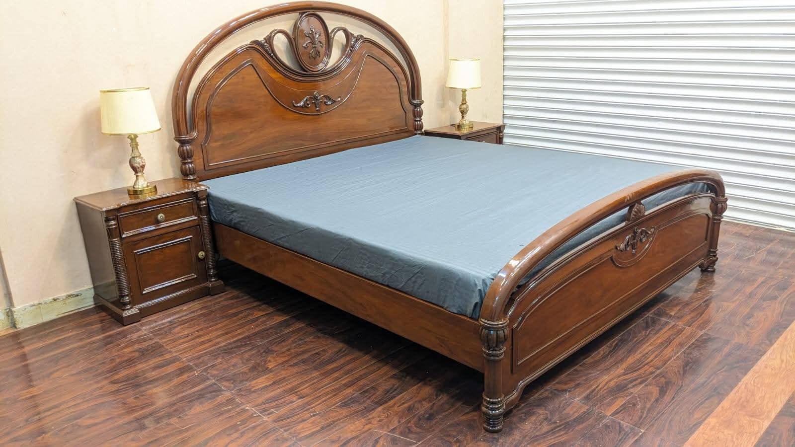 Sheesham Wood King Size Bed with 2 Side Tables