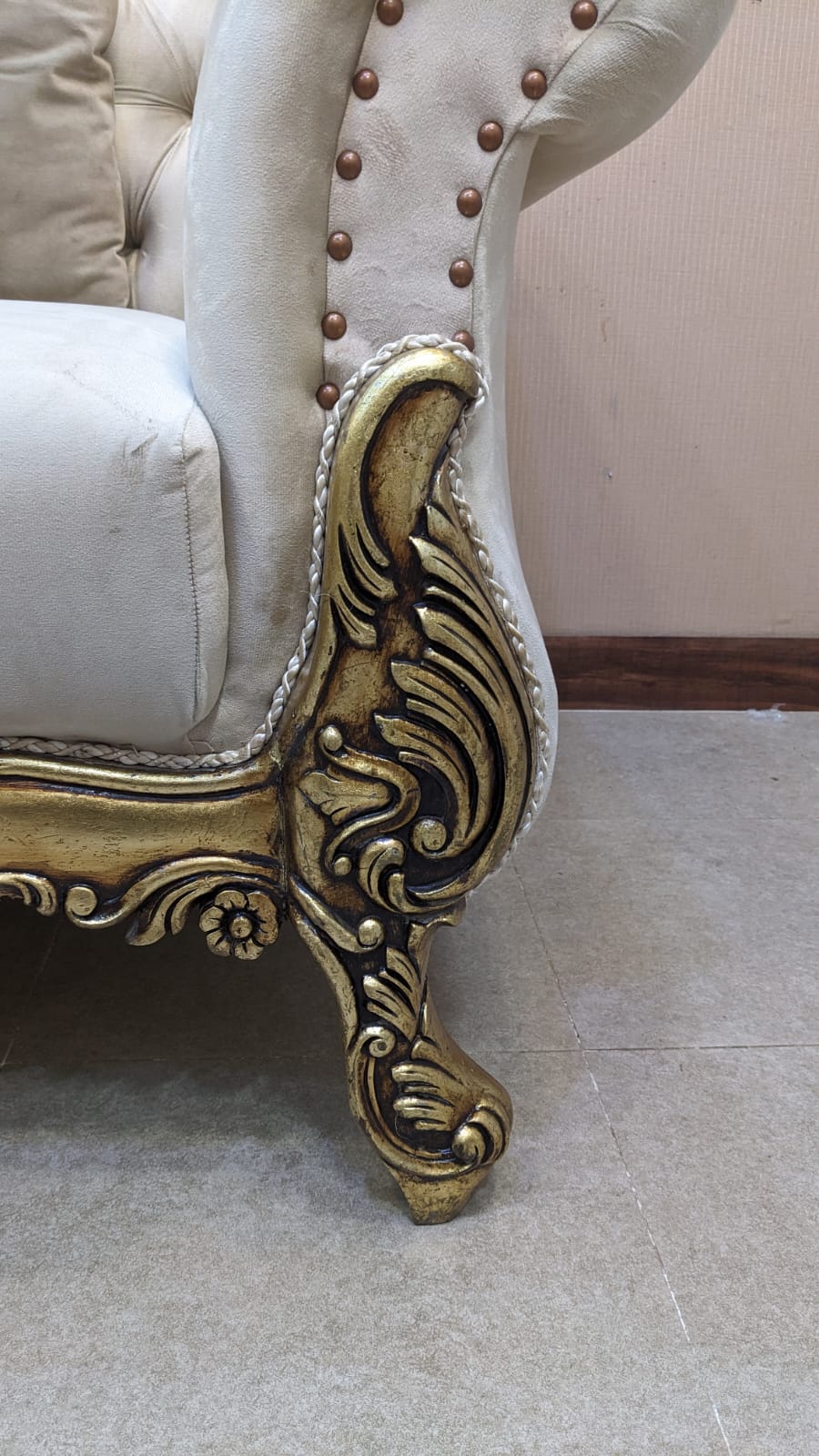 Comfortable 4 Seater Sofa Set