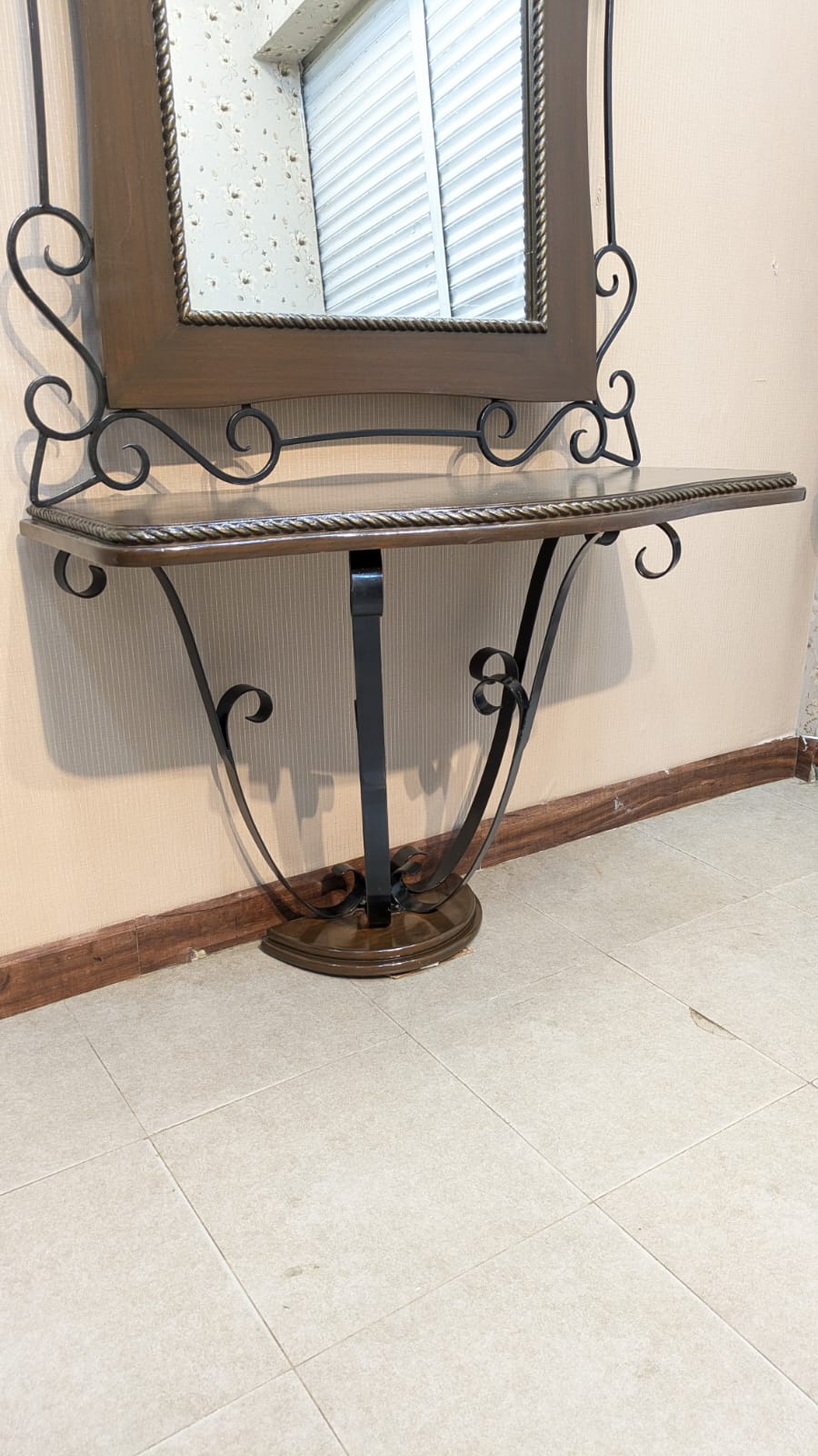 French Style Wall Mounted Console with Mirror