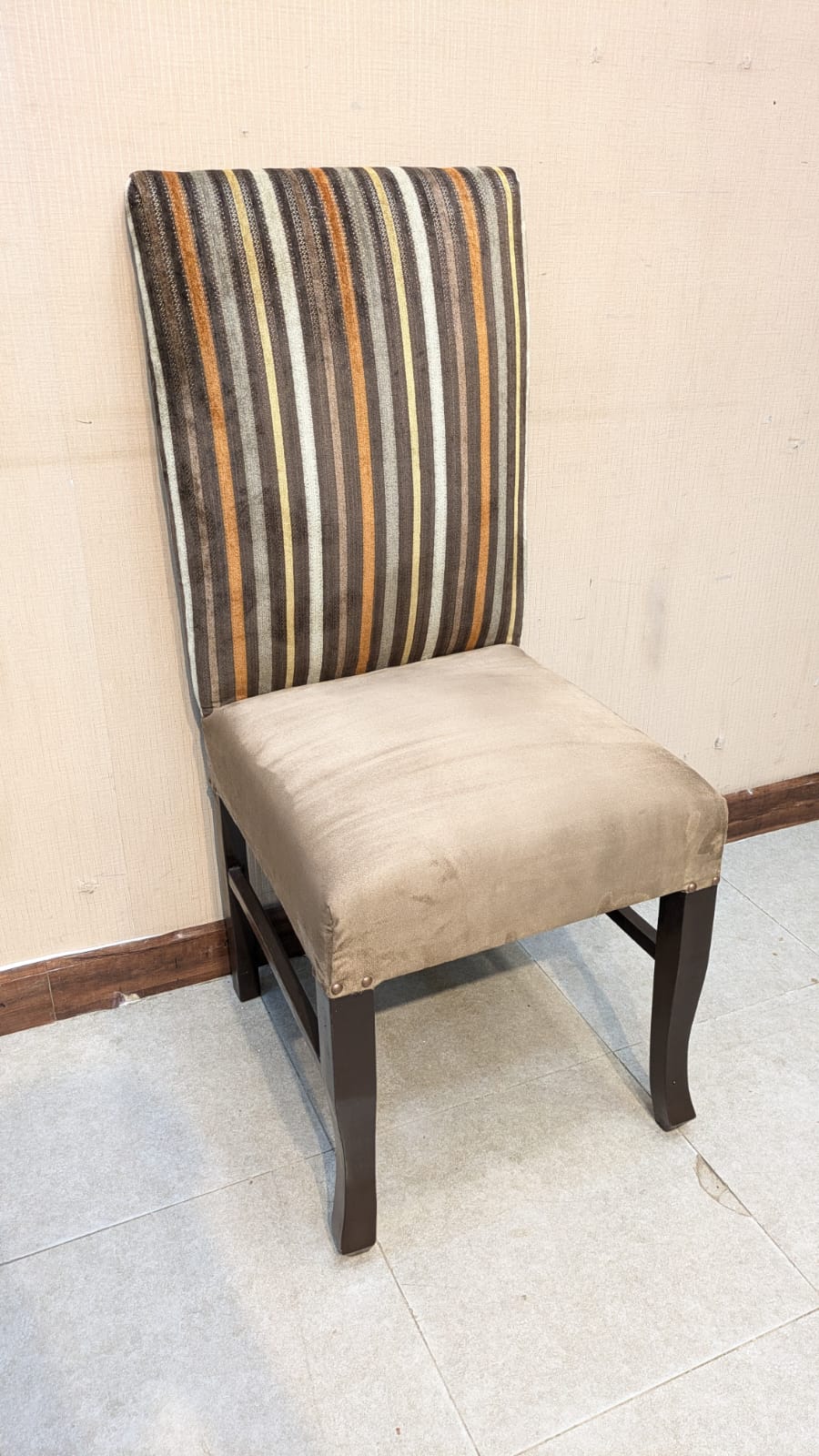 6 Seater Dining Table