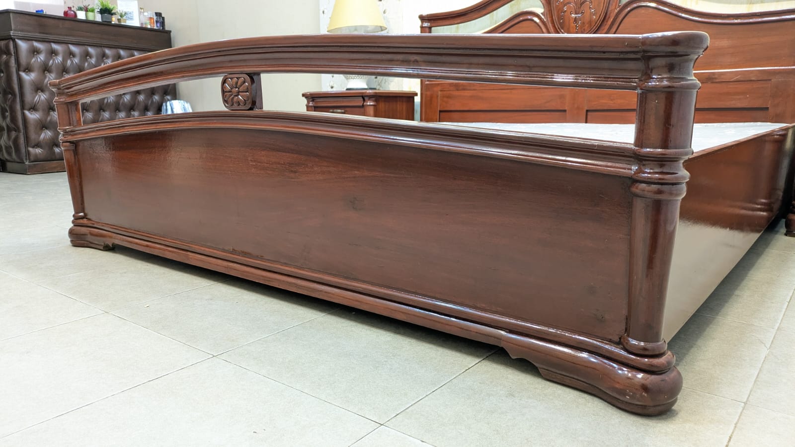 Elegant Sheesham Wood and ply King Size Bed Set