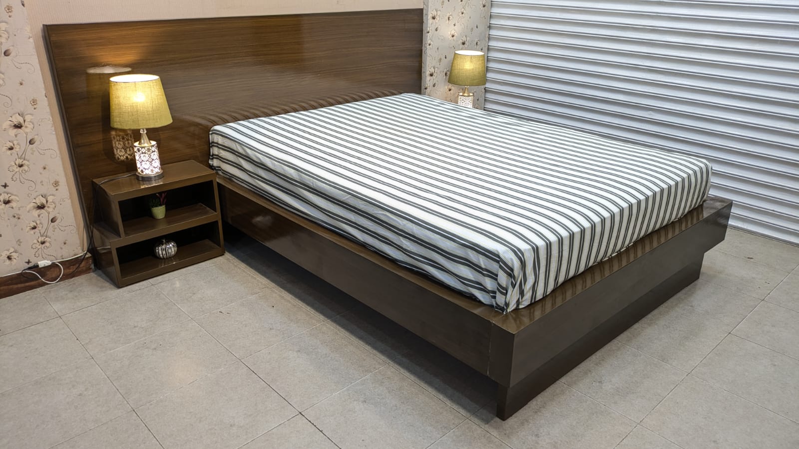 Queen Size Bed Set