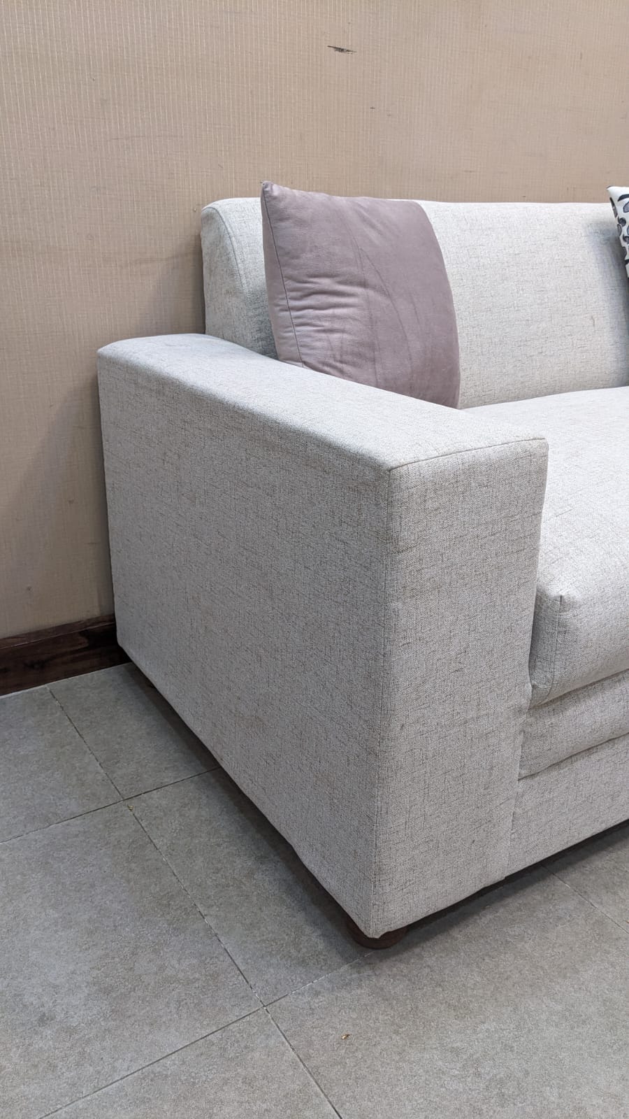 Modern Design 5 Seater L Shape Sofa Set with Center Table