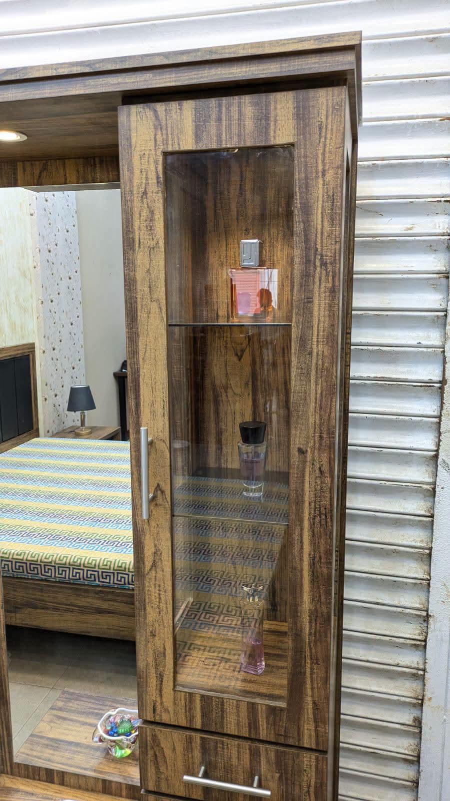 Brand New Modern King Size Complete Bedroom Set
