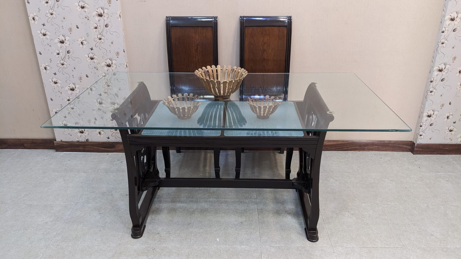 6 Seater Dining Table